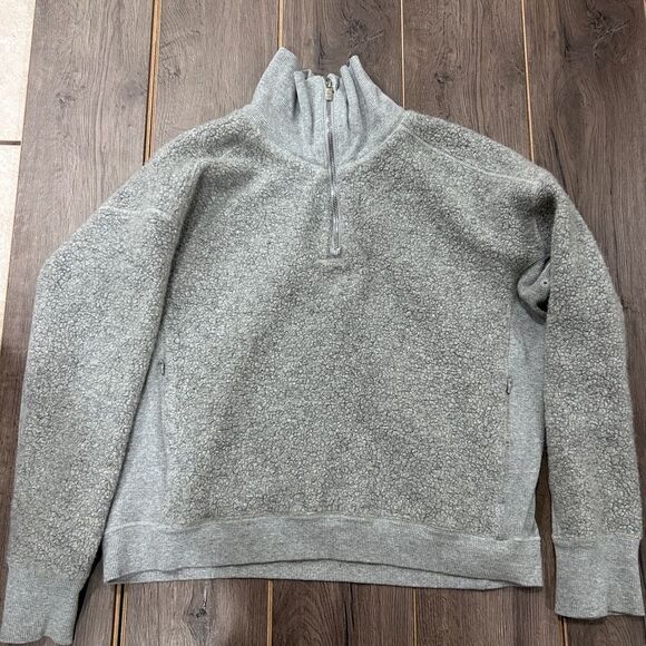 Lululemon Stand Out Sherpa Half Zip - Picture 1 of 3